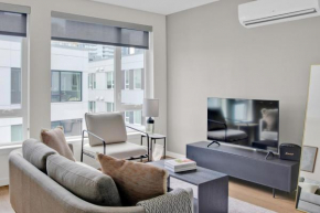 S Lake Union 1BR w Gym WD nr Waterfront SEA-380